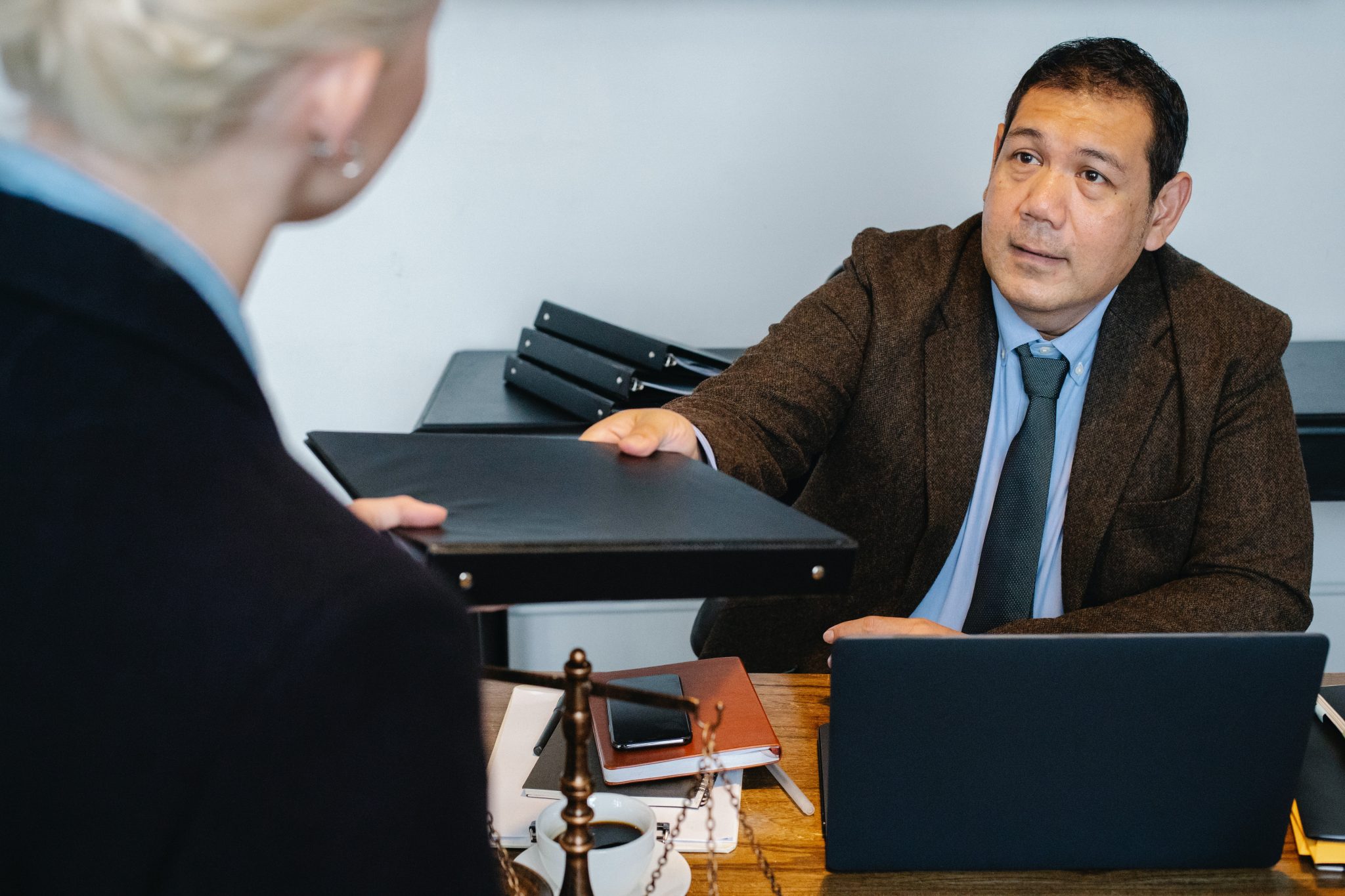 Court bailiffs in divorce for petitioners and respondents Divorce Online