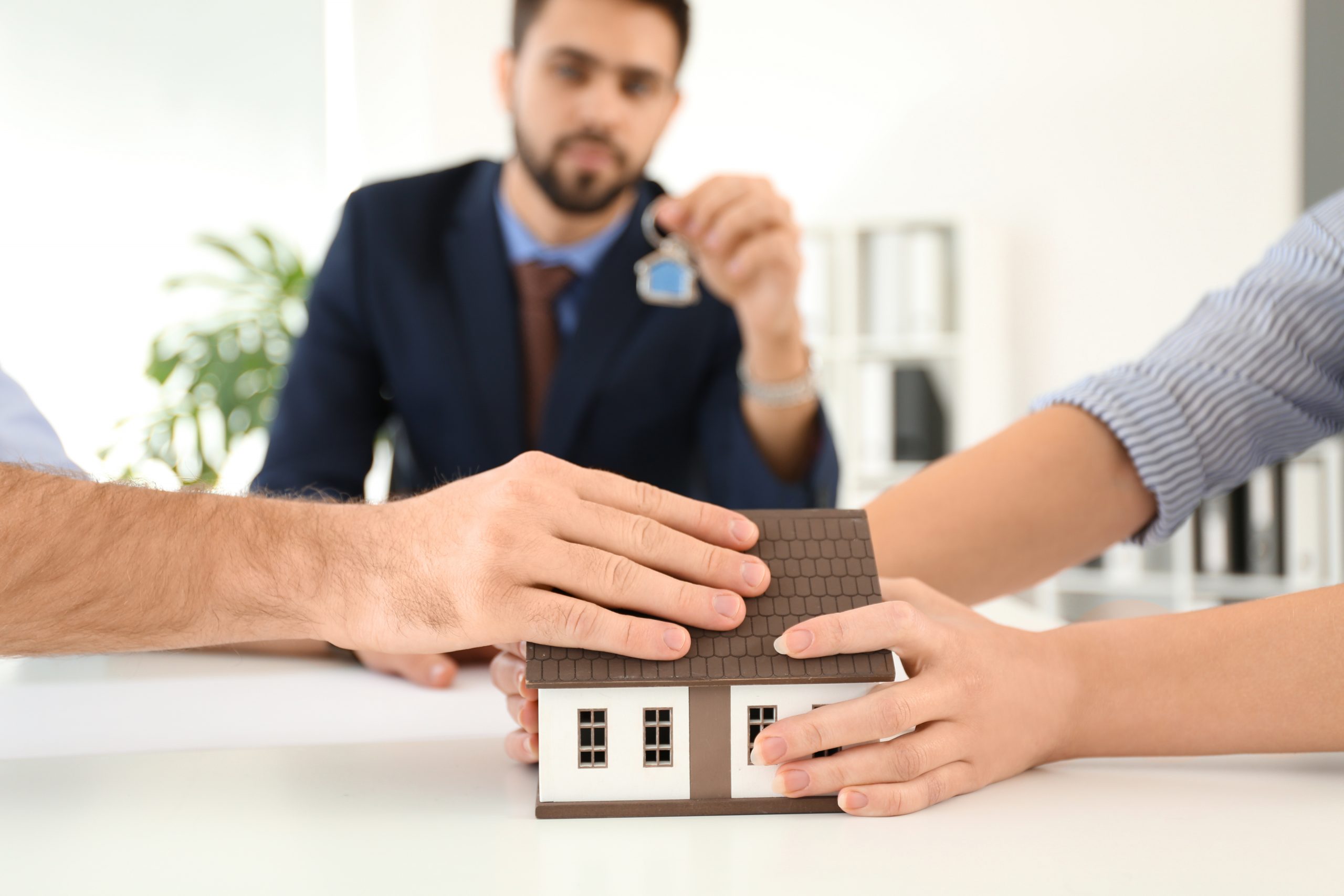 Can I Force The Sale Of My House In a Divorce?