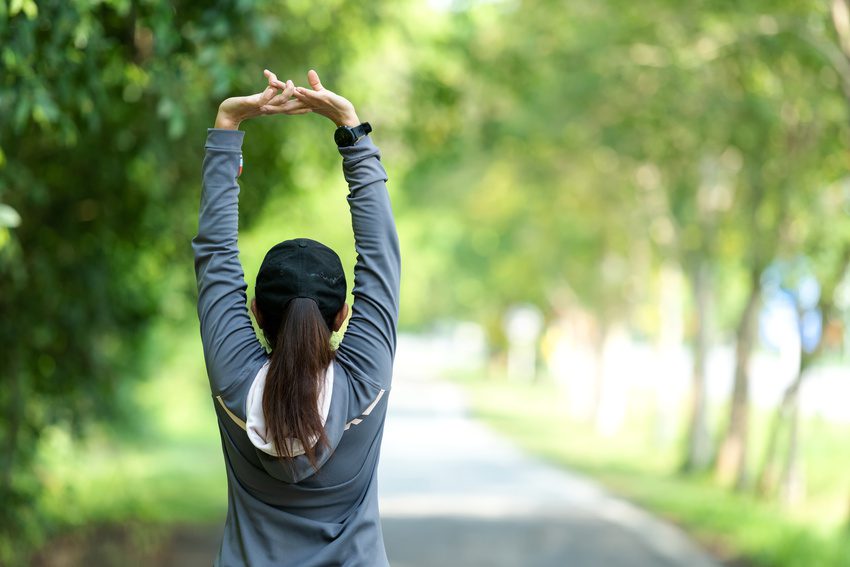 women startting outdoor exercise